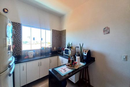 Casa à venda com 300m², 3 quartos e 5 vagasCozinha 