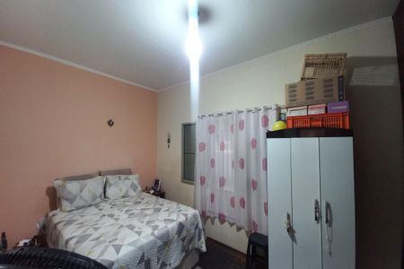 Casa à venda com 300m², 3 quartos e 5 vagasQuarto 2 - Suíte