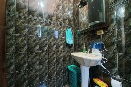 Casa à venda com 300m², 3 quartos e 5 vagasBanheiro da Suíte