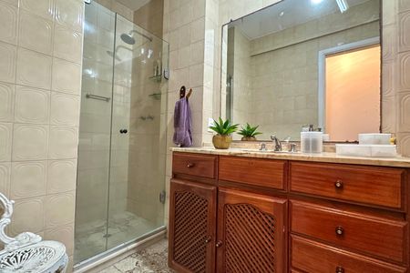 Apartamento à venda com 94m², 3 quartos e 1 vagaBanheiro Social