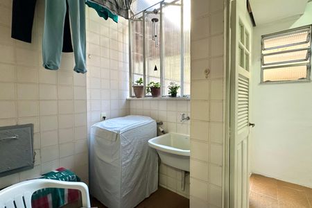 Apartamento à venda com 94m², 3 quartos e 1 vagaÁrea de Serviço