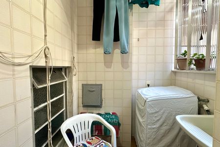 Apartamento à venda com 94m², 3 quartos e 1 vagaÁrea de Serviço