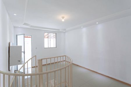 Apartamento para alugar com 69m², 2 quartos e 1 vaga Apartamento para alugar com 69m², 2 quartos e 1 vagaCobertura - Sala 2