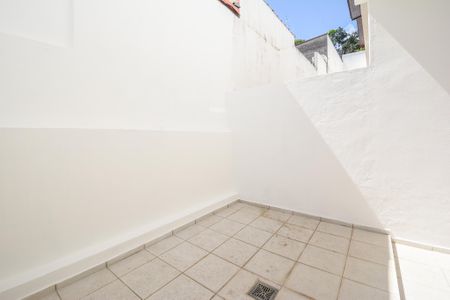 Casa à venda com 192m², 3 quartos e 4 vagas Casa à venda com 192m², 3 quartos e 4 vagasQuintal
