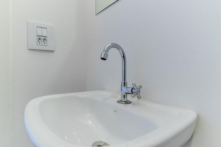 Apartamento para alugar com 46m², 1 quarto e sem vaga Apartamento para alugar com 46m², 1 quarto e sem vagaBanheiro