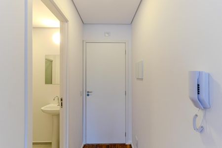 Corredor de kitnet/studio para alugar com 1 quarto, 33m² em República, São Paulo