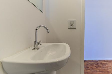 Apartamento para alugar com 40m², 1 quarto e sem vagaBanheiro Social