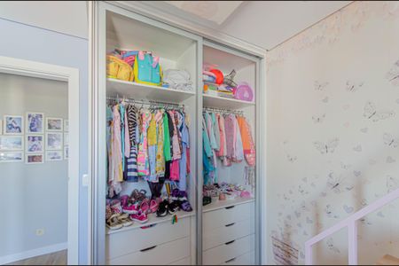 Apartamento à venda com 110m², 3 quartos e 2 vagas Apartamento à venda com 110m², 3 quartos e 2 vagasQuarto 2