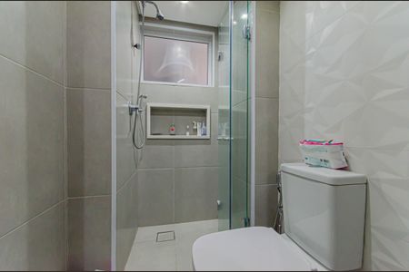 Apartamento à venda com 110m², 3 quartos e 2 vagas Apartamento à venda com 110m², 3 quartos e 2 vagasBanheiro Social