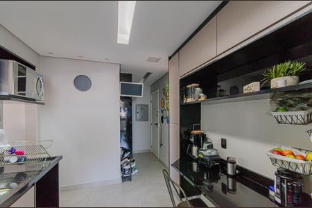 Apartamento à venda com 110m², 3 quartos e 2 vagas Apartamento à venda com 110m², 3 quartos e 2 vagasCozinha