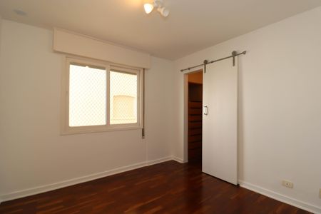 Apartamento à venda com 97m², 2 quartos e 1 vaga Apartamento à venda com 97m², 2 quartos e 1 vagaQuarto 1