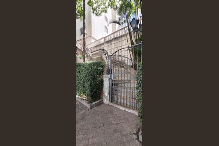 Apartamento à venda com 97m², 2 quartos e 1 vaga Apartamento à venda com 97m², 2 quartos e 1 vagaFachada