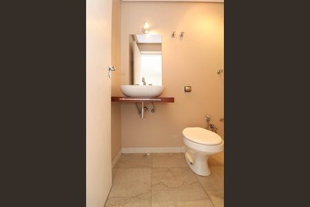 Apartamento à venda com 97m², 2 quartos e 1 vaga Apartamento à venda com 97m², 2 quartos e 1 vagaBanheiro 2