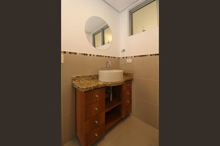 Apartamento à venda com 97m², 2 quartos e 1 vaga Apartamento à venda com 97m², 2 quartos e 1 vagaBanheiro 1