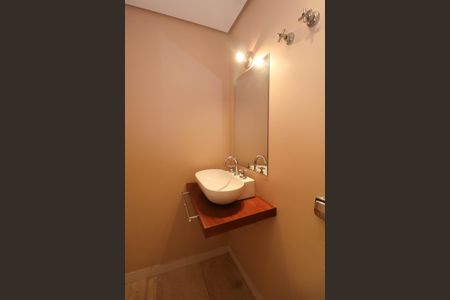 Apartamento à venda com 97m², 2 quartos e 1 vaga Apartamento à venda com 97m², 2 quartos e 1 vagaBanheiro 2