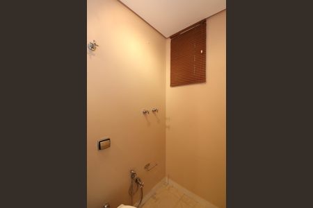 Apartamento à venda com 97m², 2 quartos e 1 vaga Apartamento à venda com 97m², 2 quartos e 1 vagaBanheiro 2