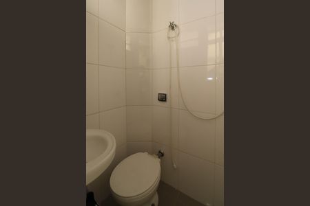 Apartamento à venda com 97m², 2 quartos e 1 vaga Apartamento à venda com 97m², 2 quartos e 1 vagaBanheiro de serviço