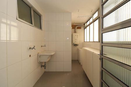 Apartamento à venda com 97m², 2 quartos e 1 vaga Apartamento à venda com 97m², 2 quartos e 1 vagaÁrea de Serviço