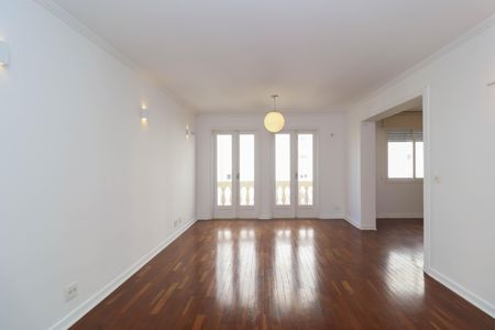 Apartamento à venda com 97m², 2 quartos e 1 vaga Apartamento à venda com 97m², 2 quartos e 1 vagaSala