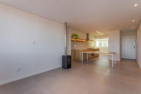 Sala de apartamento à venda com 3 quartos, 104m² em Petrópolis, Porto Alegre