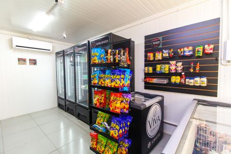 Apartamento para alugar com 34m², 2 quartos e sem vaga Apartamento para alugar com 34m², 2 quartos e sem vagaMini Mercado