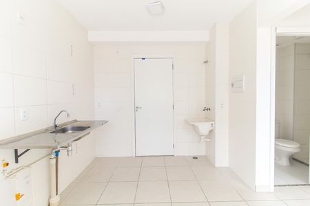 Apartamento para alugar com 34m², 2 quartos e sem vaga Apartamento para alugar com 34m², 2 quartos e sem vagaSala/Cozinha