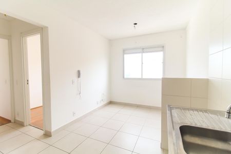 Sala/Cozinha de apartamento para alugar com 2 quartos, 34m² em Colônia (zona Leste), São Paulo