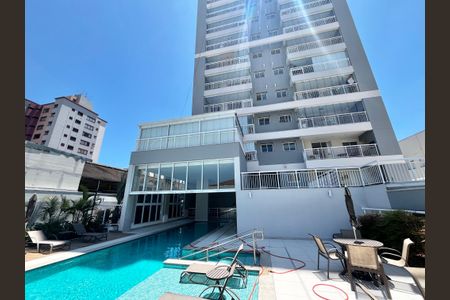 Apartamento à venda com 120m², 1 quarto e 1 vaga Apartamento à venda com 120m², 1 quarto e 1 vagaÁrea comum - Piscina