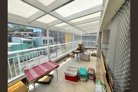 Apartamento à venda com 120m², 1 quarto e 1 vaga Apartamento à venda com 120m², 1 quarto e 1 vagaVaranda