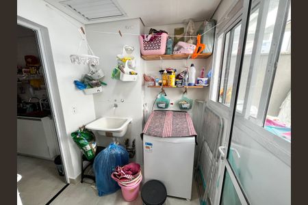 Apartamento à venda com 120m², 1 quarto e 1 vaga Apartamento à venda com 120m², 1 quarto e 1 vagaVaranda