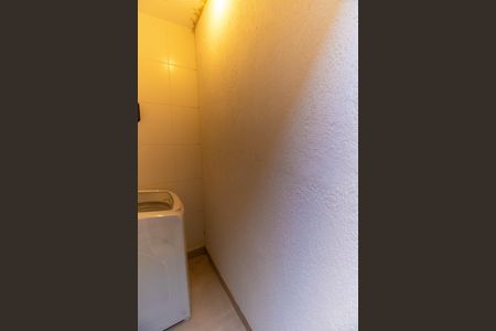 Casa à venda com 220m², 4 quartos e 2 vagas Casa à venda com 220m², 4 quartos e 2 vagasÁrea de Serviço