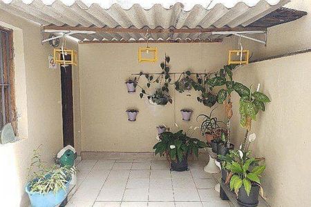 Casa à venda com 4 quartos, 140m² em Jardim Peri Peri, São Paulo