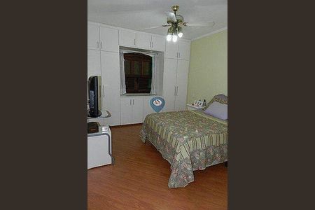 Casa à venda com 4 quartos, 140m² em Jardim Peri Peri, São Paulo