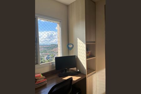 Apartamento à venda com 3 quartos, 70m² em Jardim Maria Rosa, Taboão da Serra