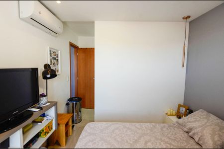 Apartamento à venda com 65m², 2 quartos e 1 vaga Apartamento à venda com 65m², 2 quartos e 1 vagaSuíte