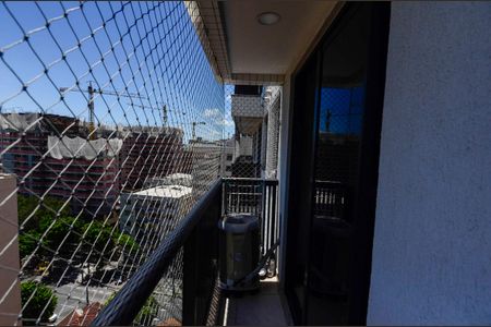 Apartamento à venda com 65m², 2 quartos e 1 vaga Apartamento à venda com 65m², 2 quartos e 1 vagaSala