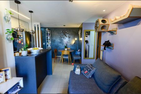 Apartamento à venda com 65m², 2 quartos e 1 vaga Apartamento à venda com 65m², 2 quartos e 1 vagaSala