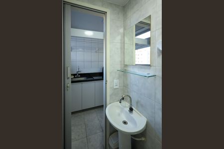 Apartamento à venda com 64m², 2 quartos e 1 vagaBanheiro de serviço 