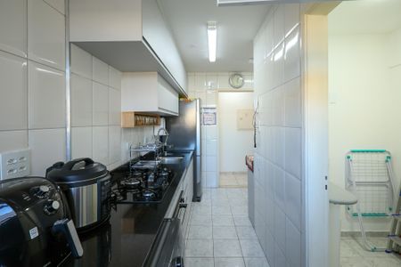 Apartamento à venda com 64m², 2 quartos e 1 vagaCozinha - Área de serviço
