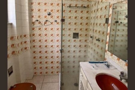 Apartamento à venda com 140m², 4 quartos e 1 vaga Apartamento à venda com 140m², 4 quartos e 1 vagaBanheiro da Suíte