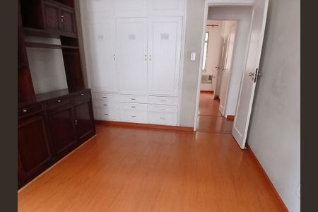 Apartamento à venda com 140m², 4 quartos e 1 vaga Apartamento à venda com 140m², 4 quartos e 1 vagaQuarto 2