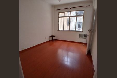 Apartamento à venda com 140m², 4 quartos e 1 vaga Apartamento à venda com 140m², 4 quartos e 1 vagaSuíte
