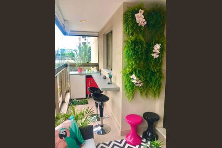 Apartamento à venda com 80m², 2 quartos e 1 vagaVaranda