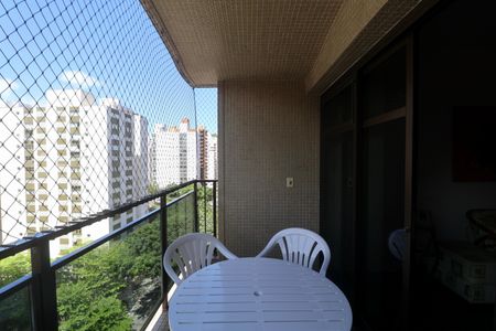 Varanda de apartamento para alugar com 3 quartos, 175m² em Centro, Guarujá