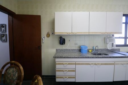 Apartamento para alugar com 175m², 3 quartos e 2 vagasCozinha