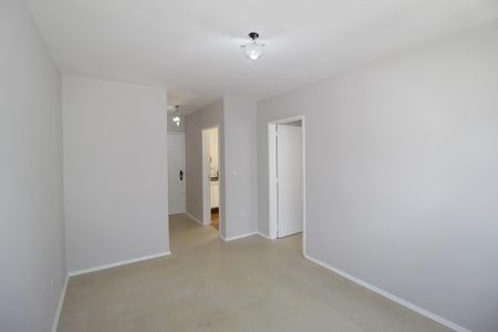 Sala de apartamento à venda com 1 quarto, 42m² em Passo D’areia, Porto Alegre