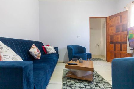 Casa à venda com 90m², 1 quarto e sem vaga Casa à venda com 90m², 1 quarto e sem vagaSala