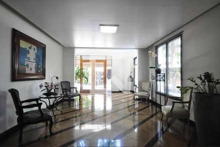 Apartamento para alugar com 225m², 3 quartos e 4 vagasHall social