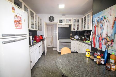 Apartamento para alugar com 225m², 3 quartos e 4 vagasCozinha 