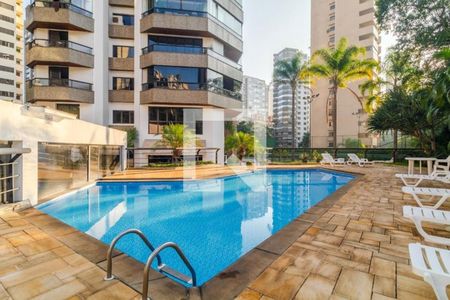 Apartamento para alugar com 225m², 3 quartos e 4 vagasÁrea comum - Piscina
